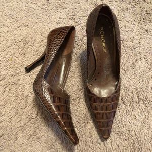 BCBG pointed heels